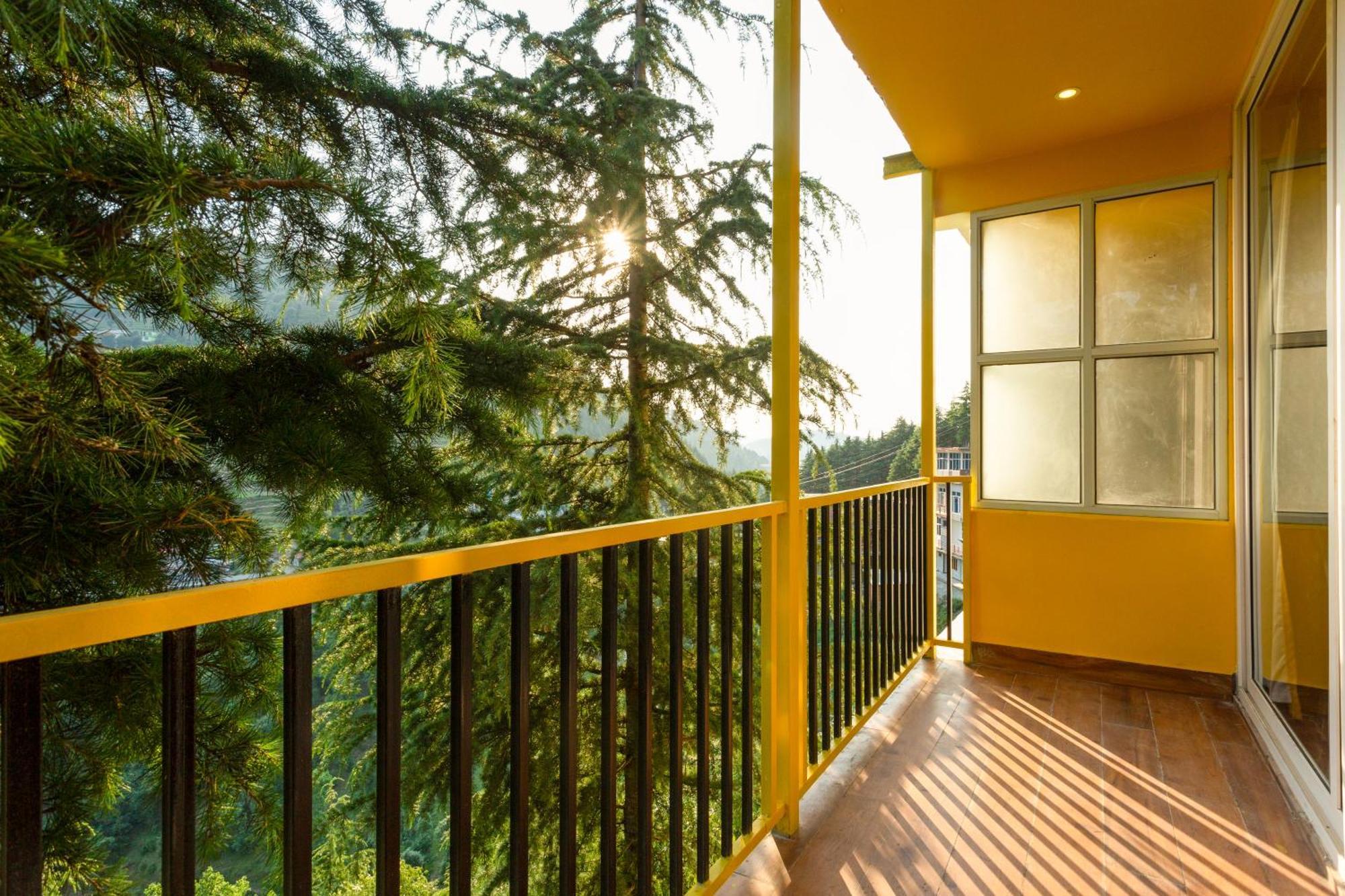 The Hosteller Khajjiar Ngoại thất bức ảnh