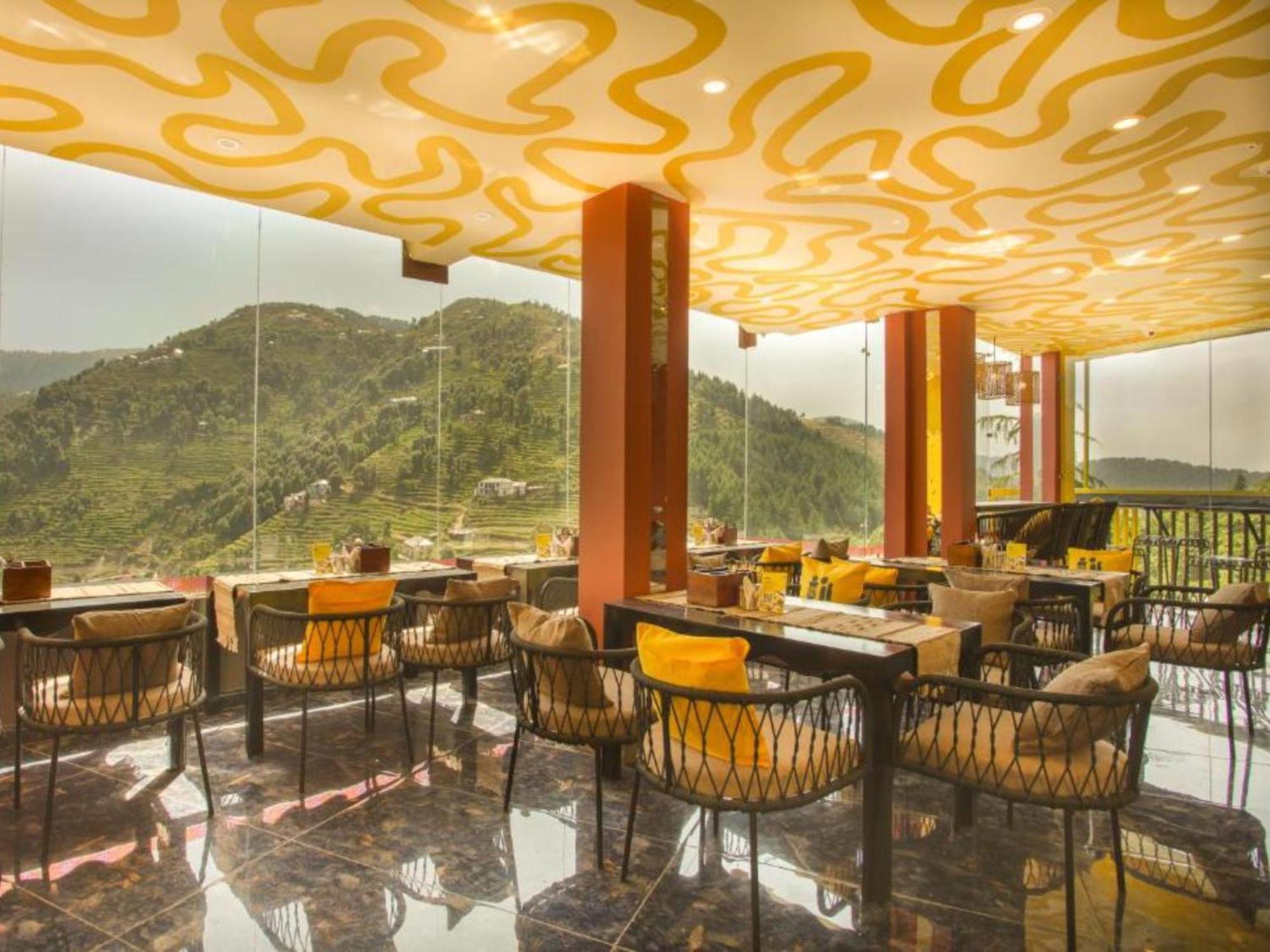 The Hosteller Khajjiar Ngoại thất bức ảnh