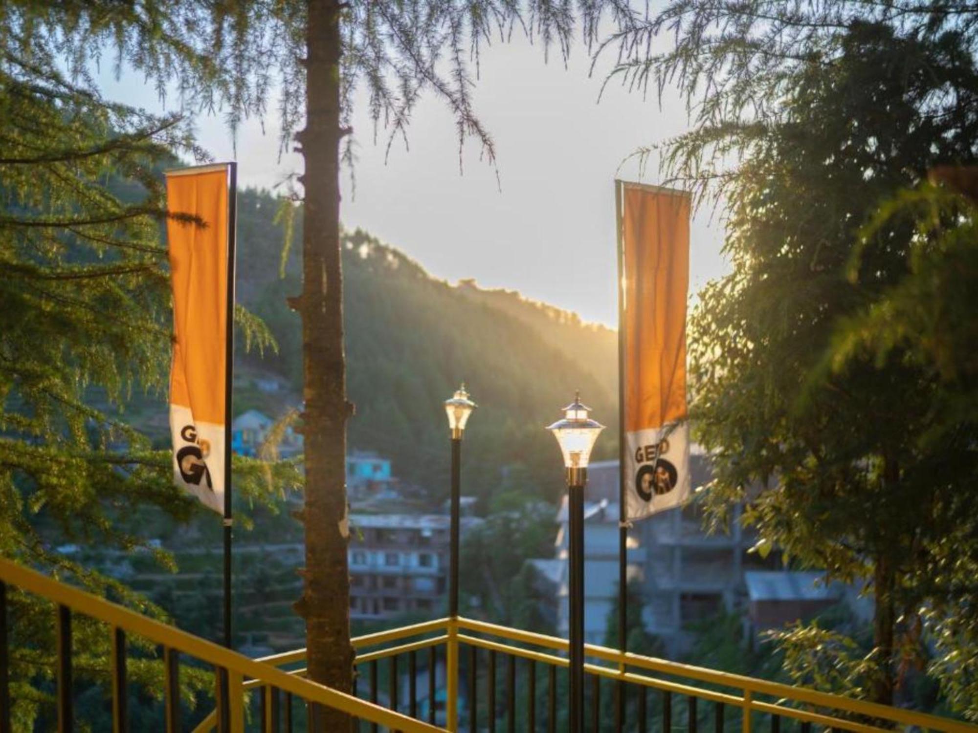The Hosteller Khajjiar Ngoại thất bức ảnh